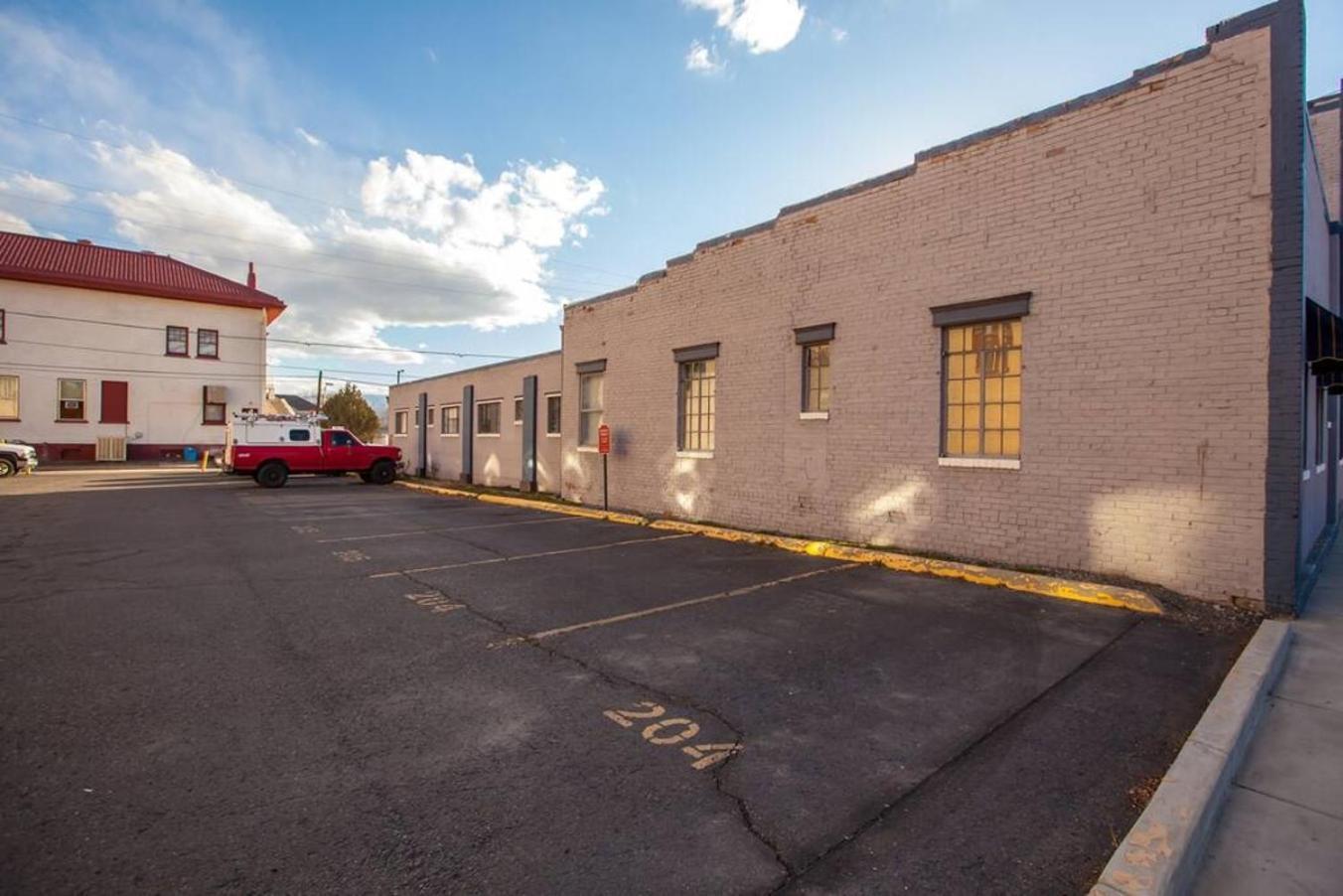 Modern Condo Inside The Historic St Regis Grand Junction Exterior foto